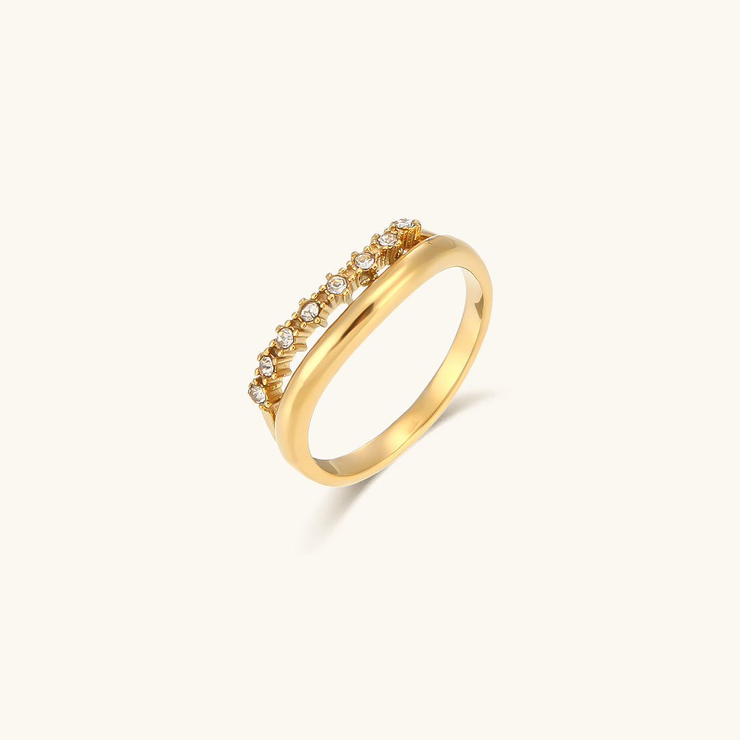 Adeline Goldring mit Diamant-Simulant-Maison Doré