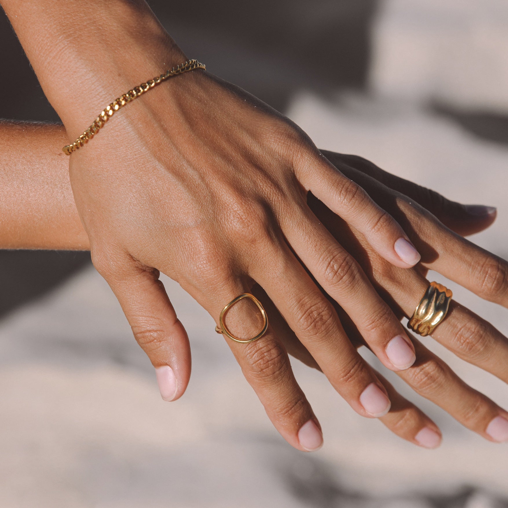 "Bahïa" Ovaler Ring-Maison Doré