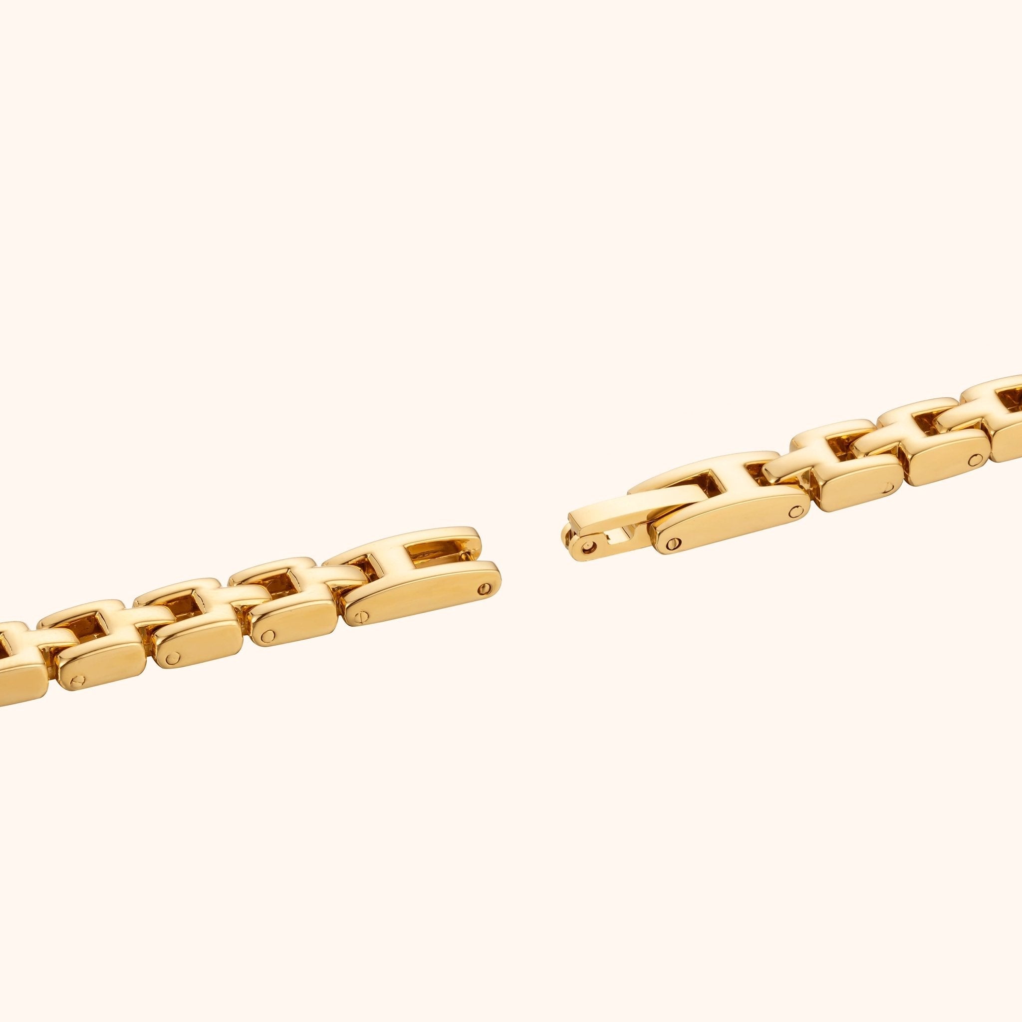 Delphine Gold