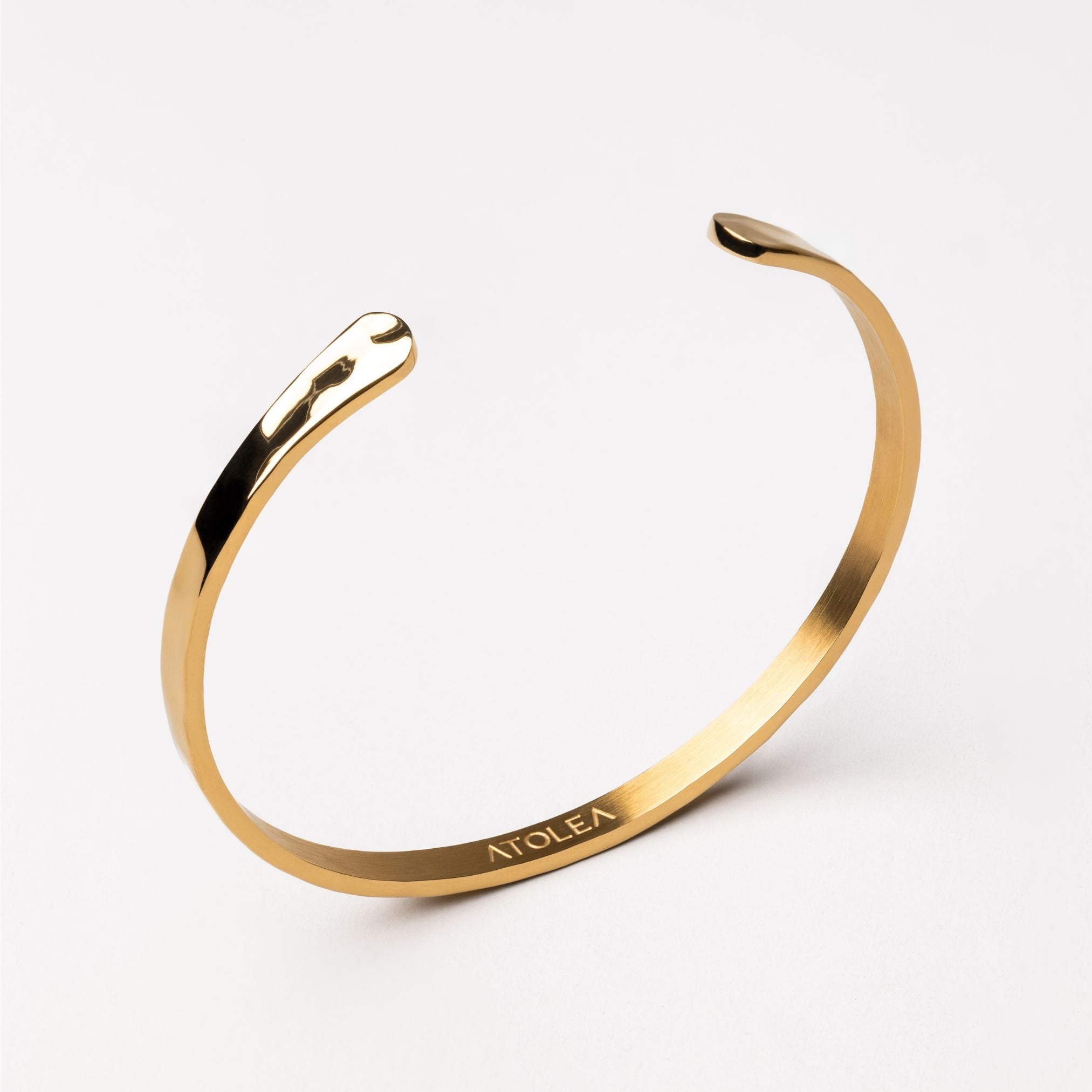 Hammered Cuff-Maison Doré