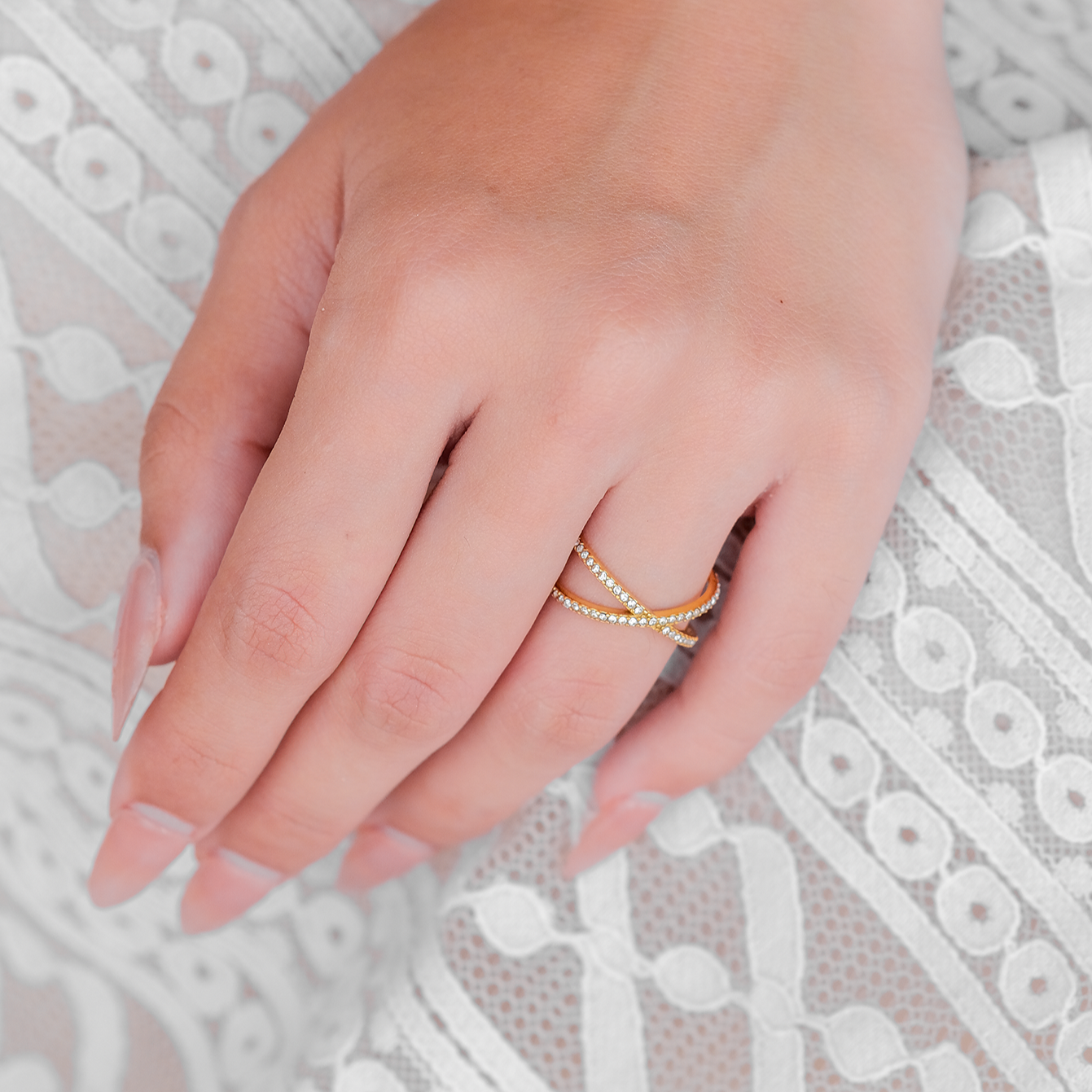 Nia Gold Diamond Kreuzring