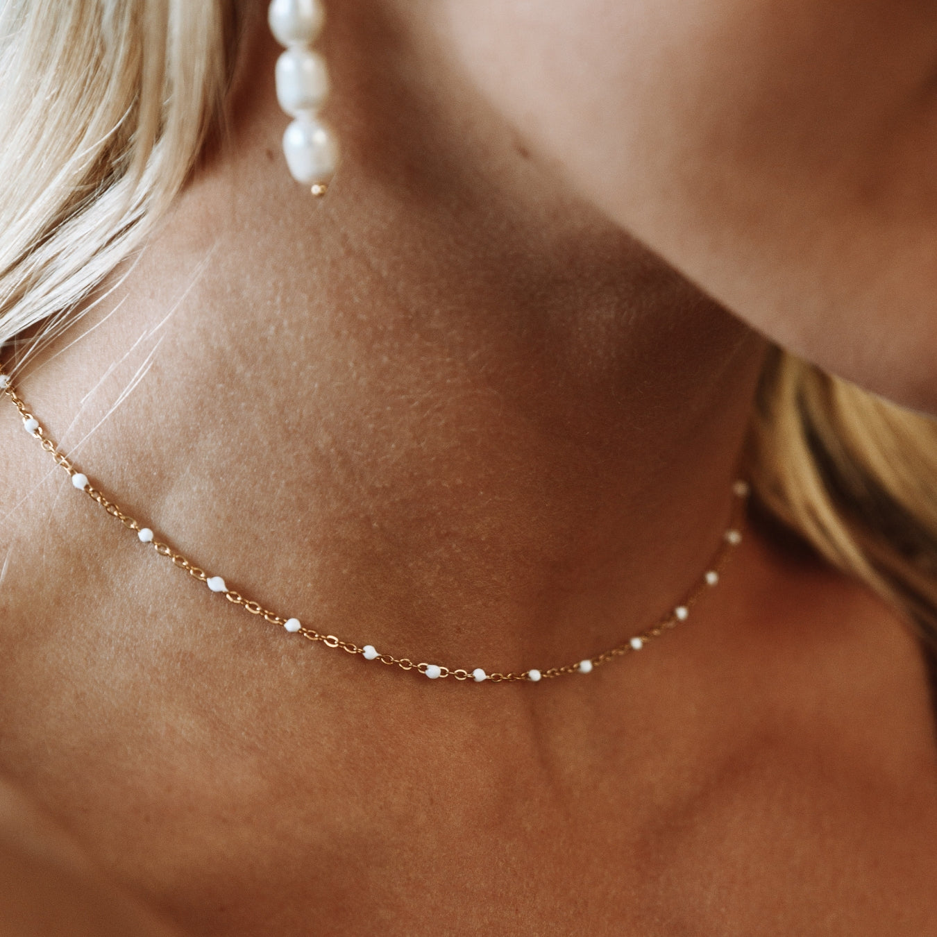 Weißes Perlen-Choker-Maison Doré