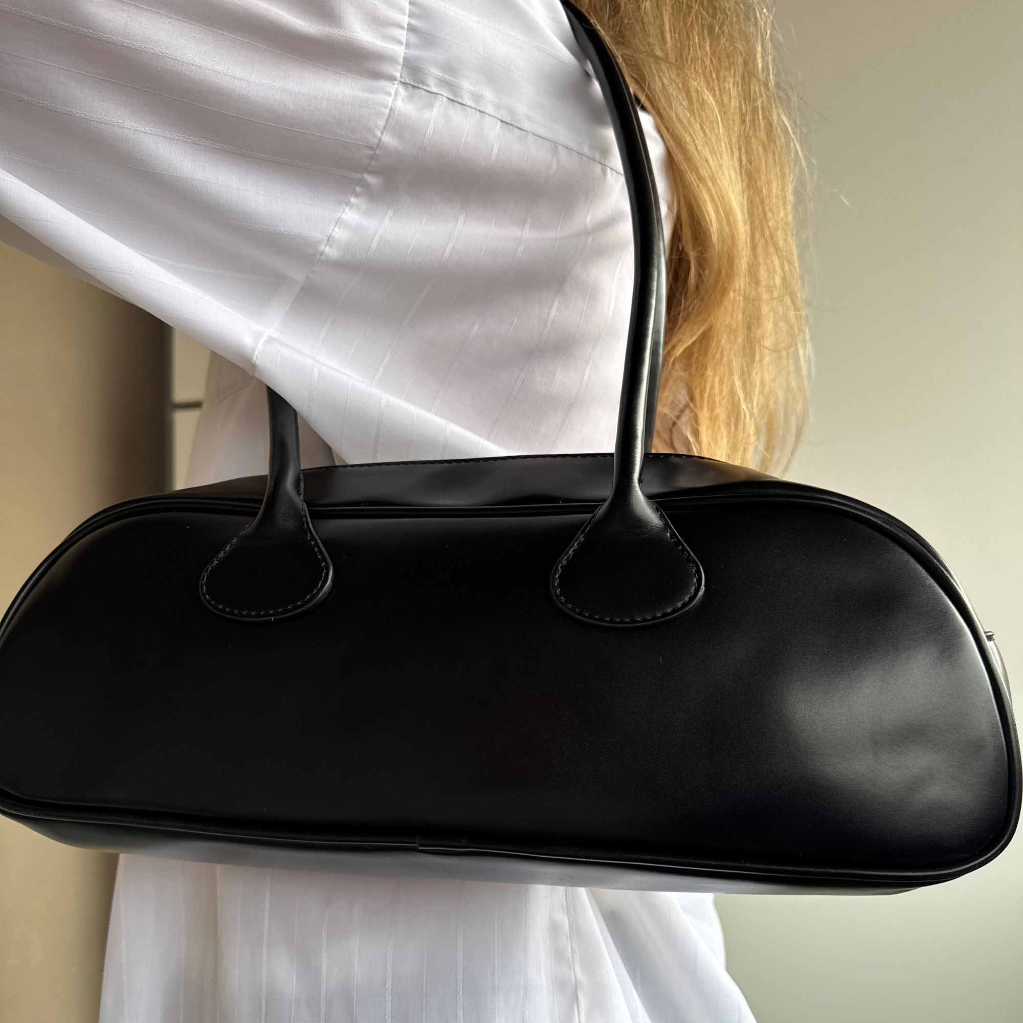 Vivienne Barrel Bag Schwarz