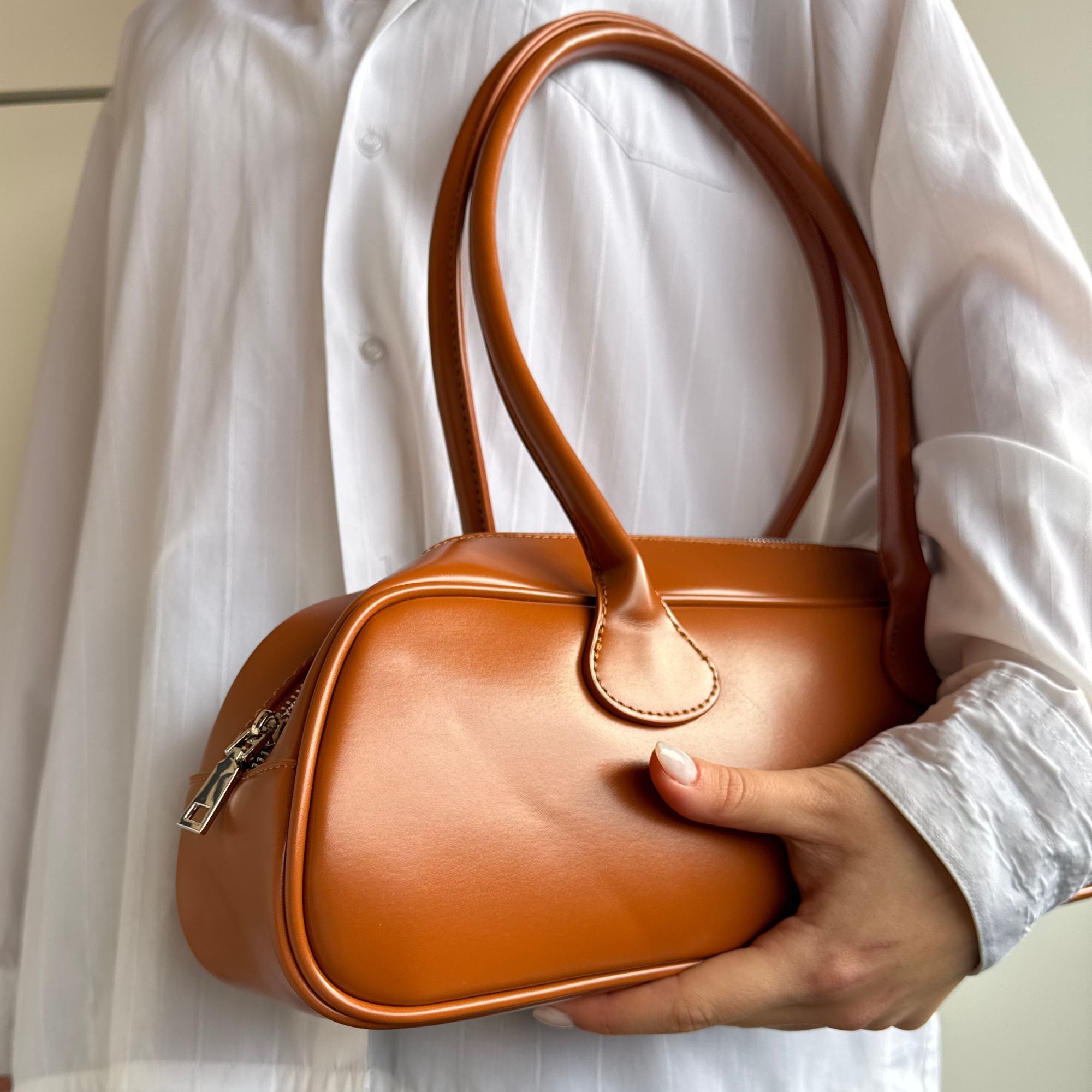 Vivienne Barrel Tasche Braun