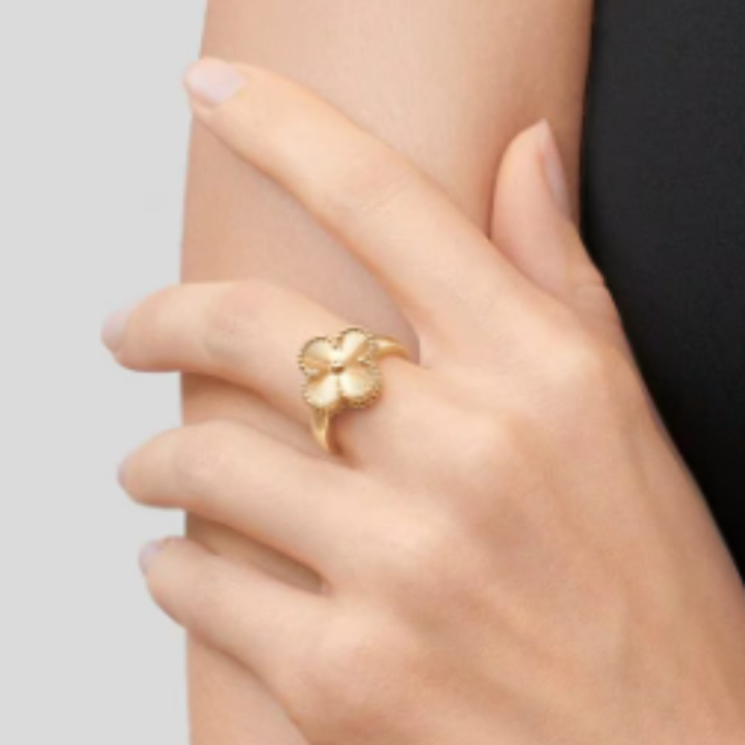 CLOVER | Goldring-Maison Doré