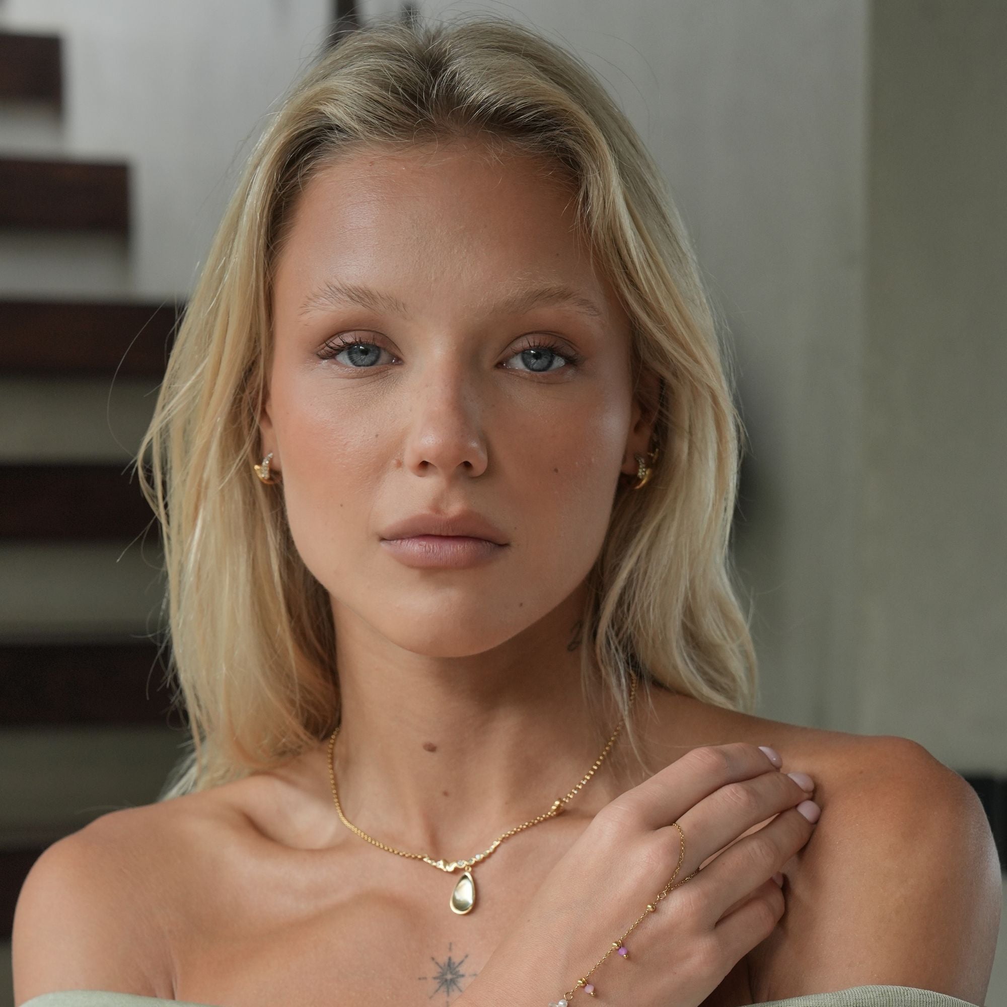 Kaila Hoop Ohrringe | 18K Gold-Maison Doré