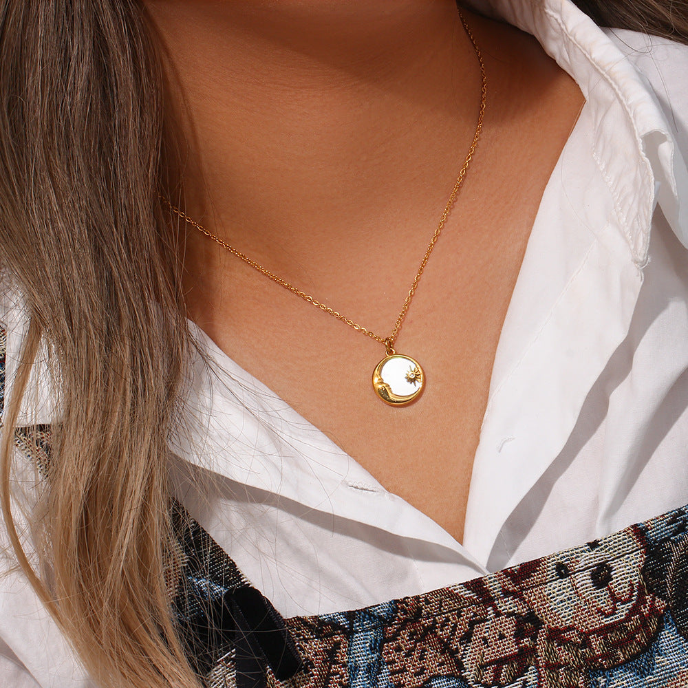 Evangeline Lunar Gold Halskette-Maison Doré