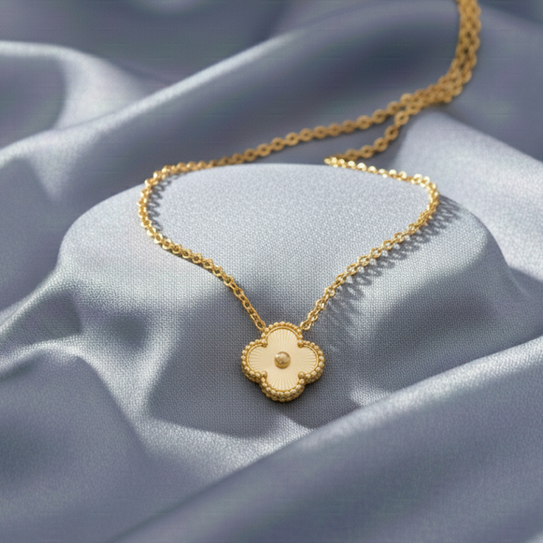 Kleeblatt Gold Halskette-Maison Doré