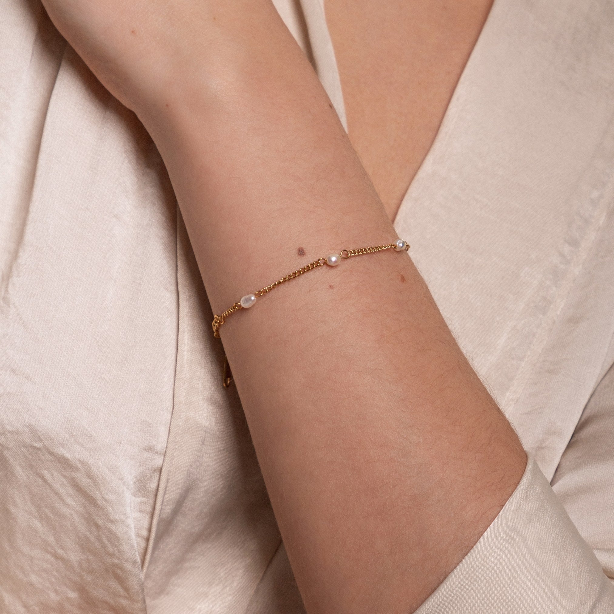 "Lovina" Süßwasserperlenarmband-Maison Doré