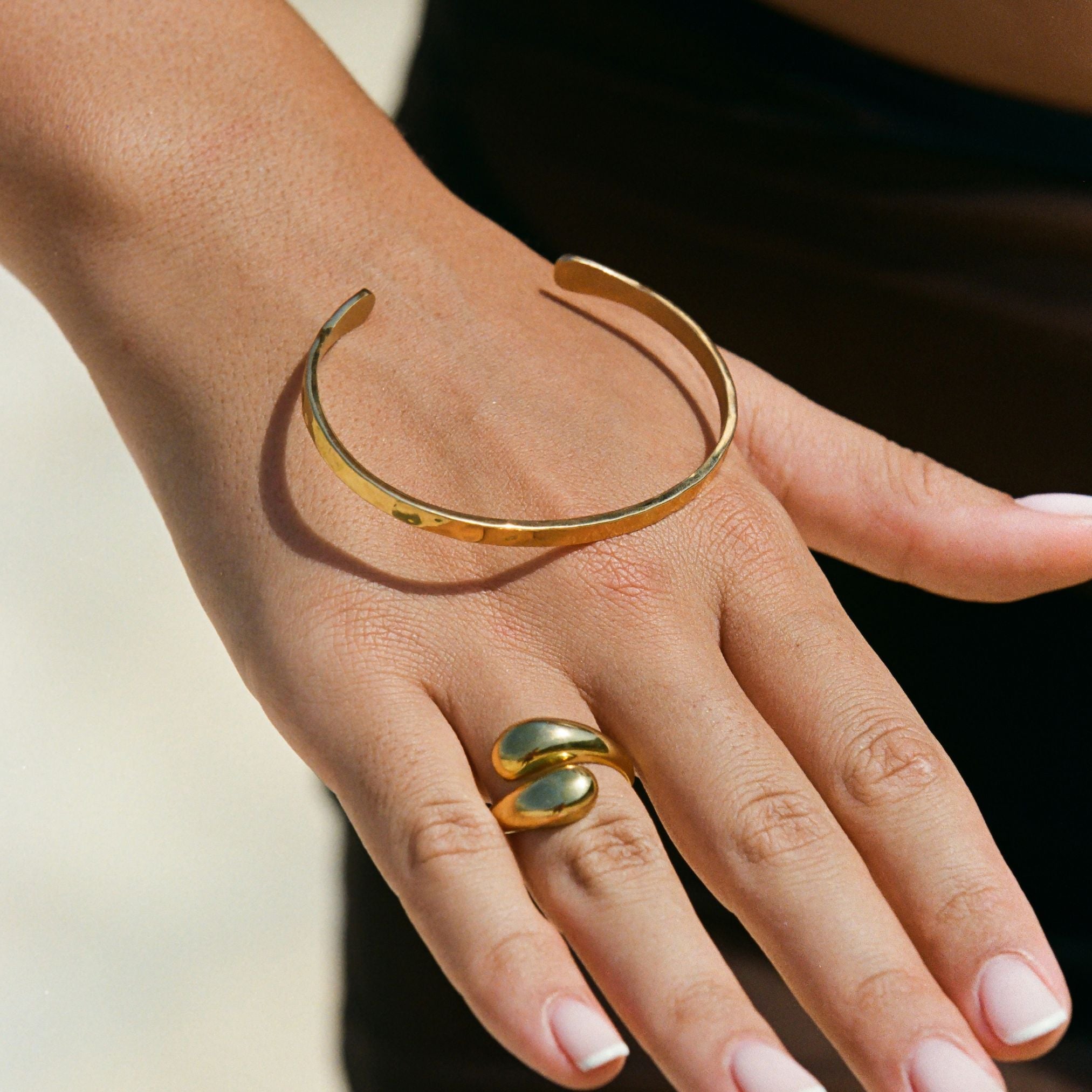 Hammered Cuff-Maison Doré