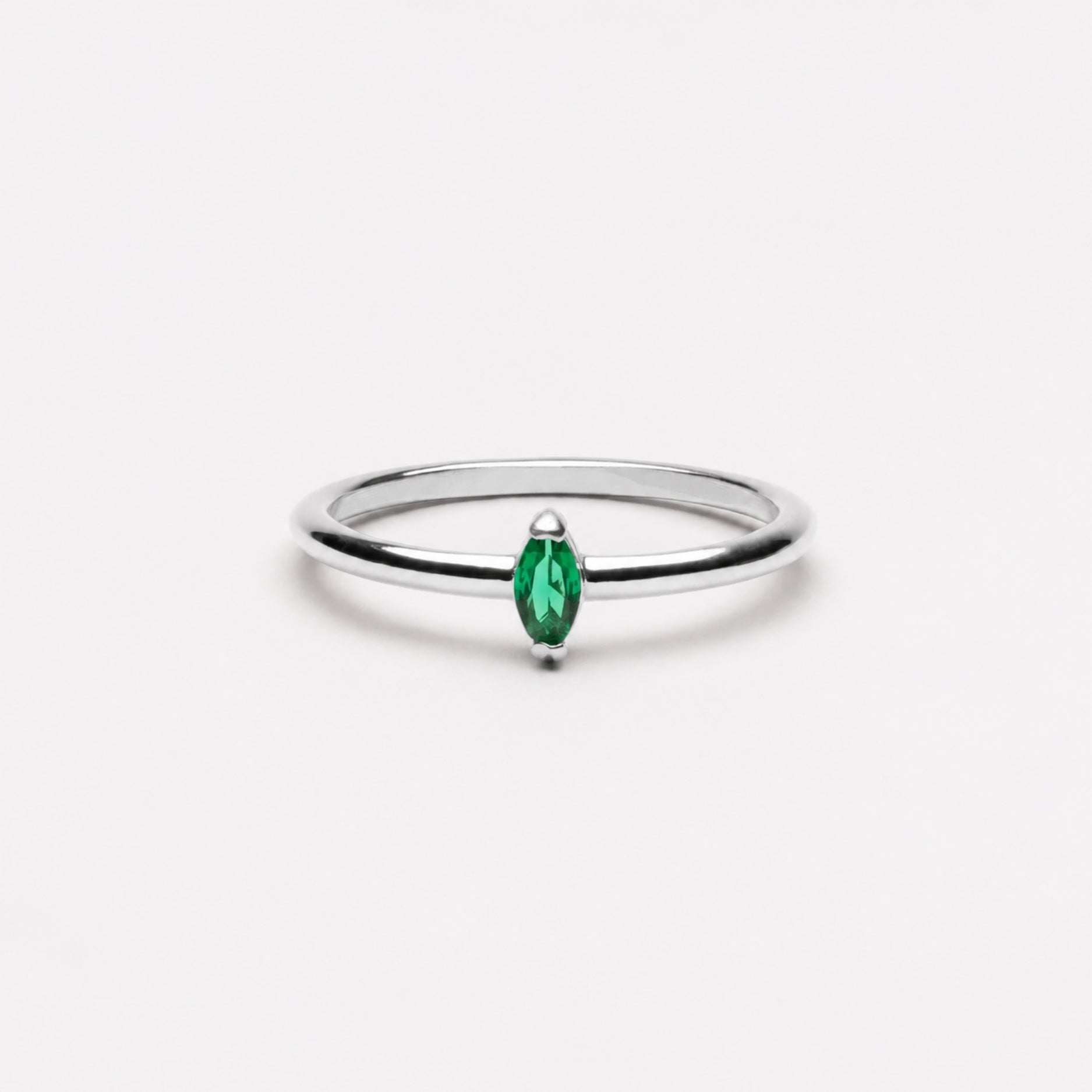 Zierlicher Smaragd-Ring-Maison Doré