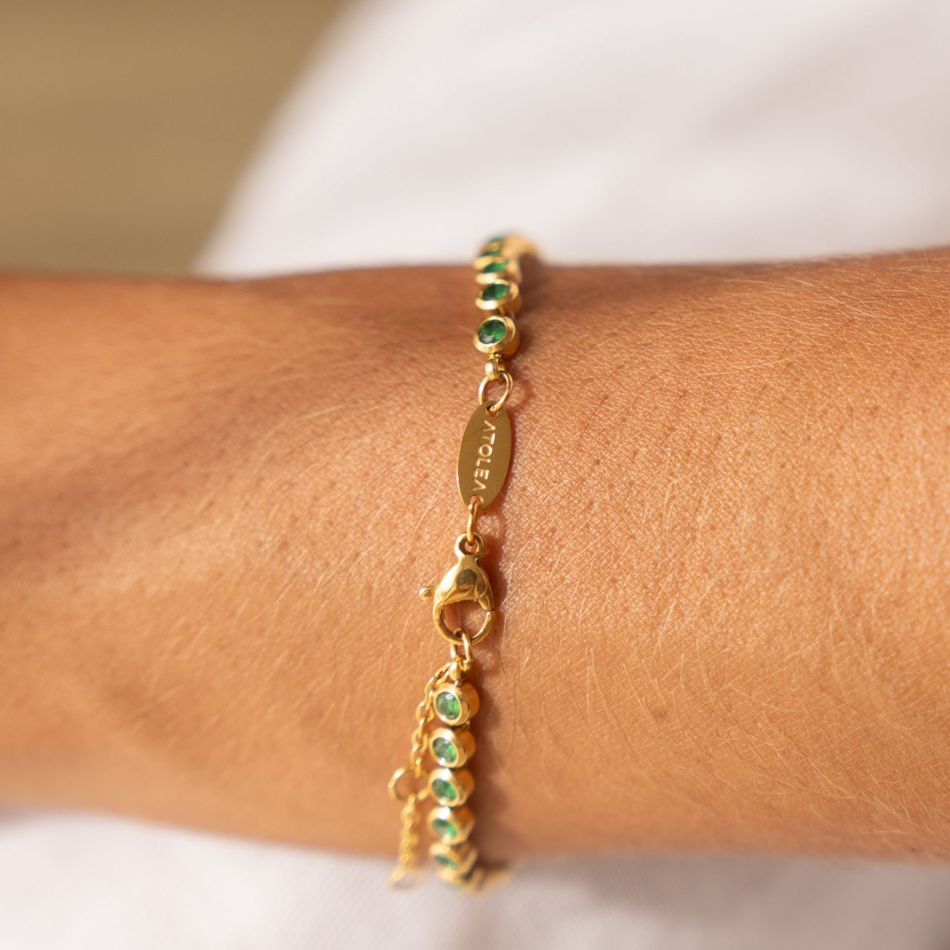 Grünes Tennisarmband