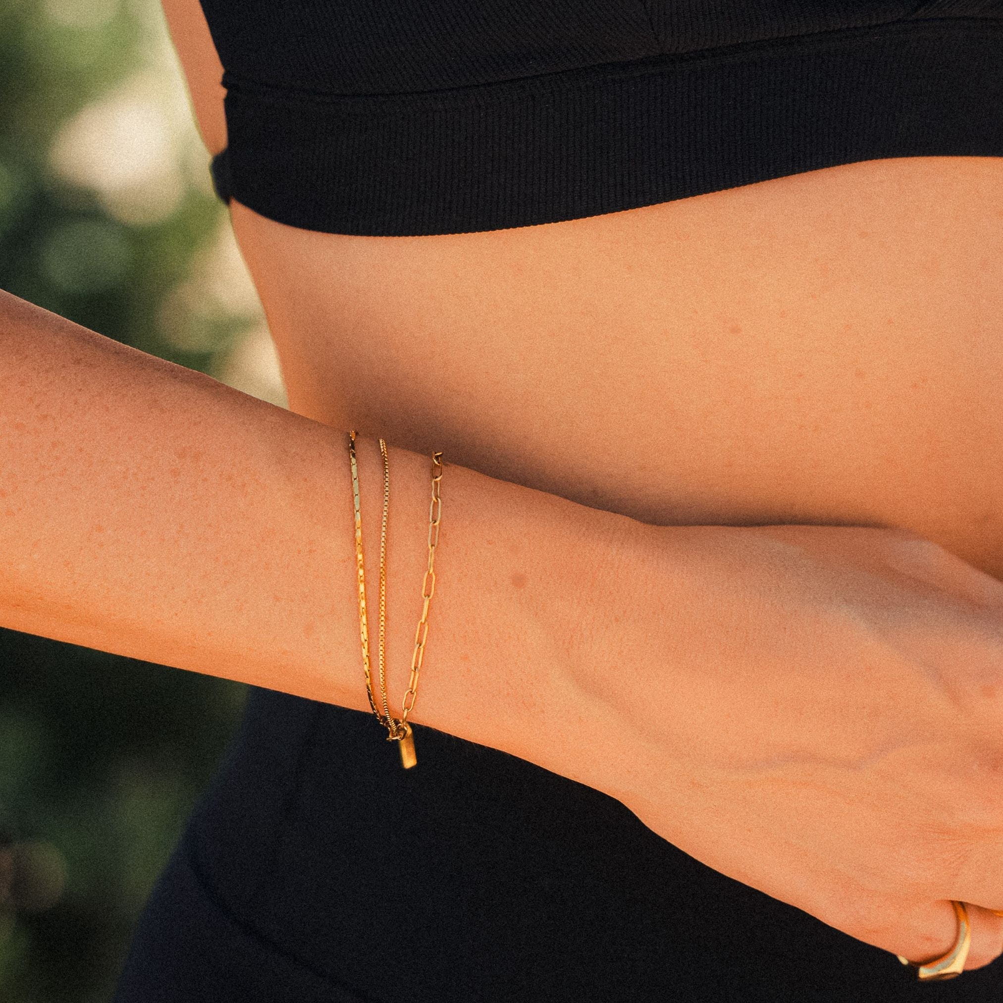 Goldene Schichtarmband