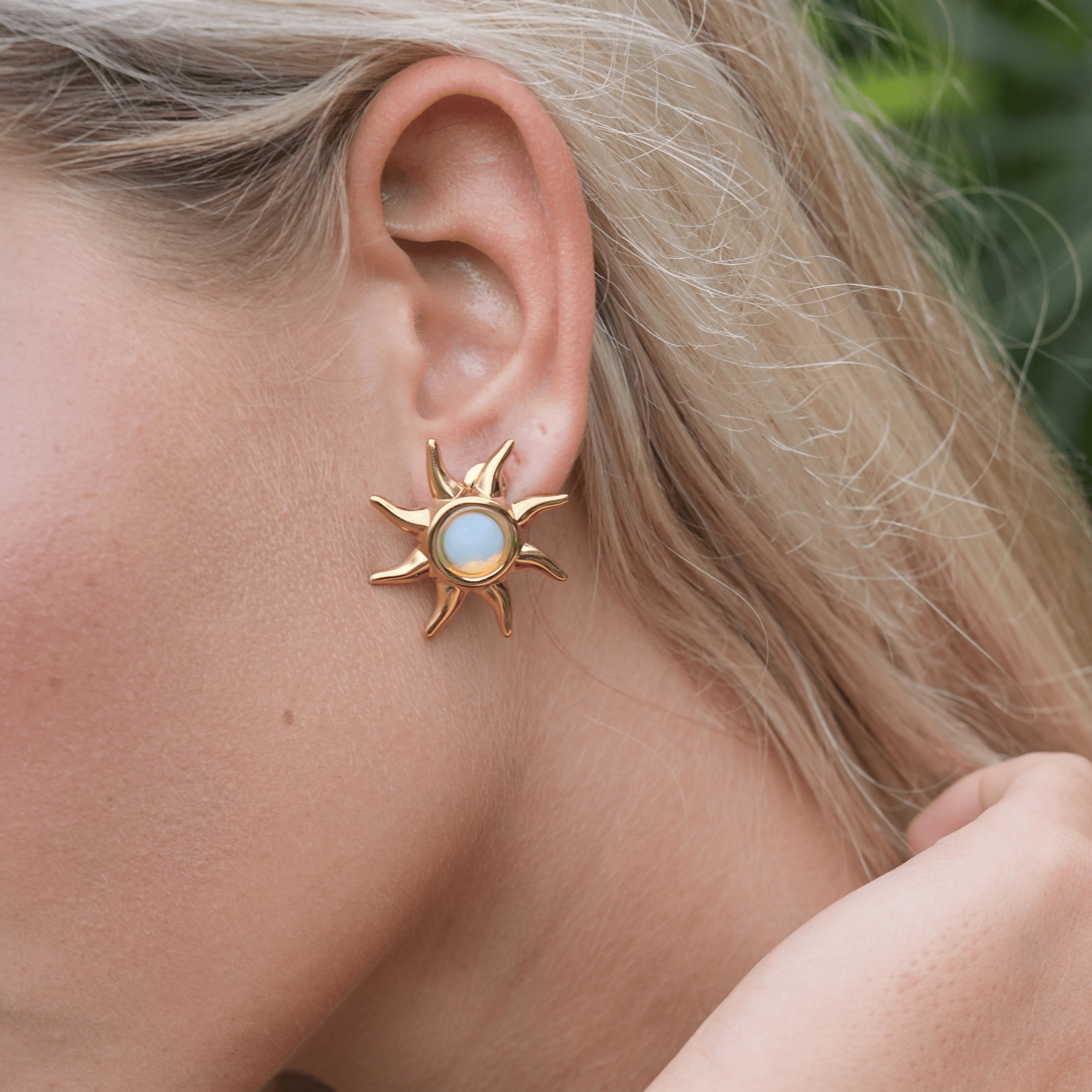 Clara Sunburst Studs | 18K Gold